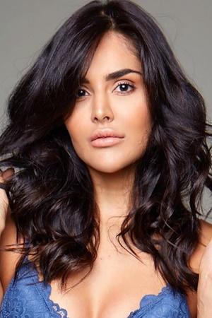 Picture of Nathalia Kaur