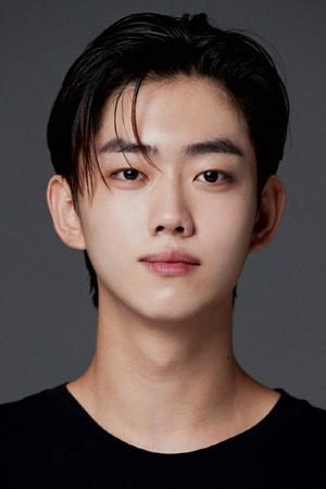 Picture of Yoo Jun