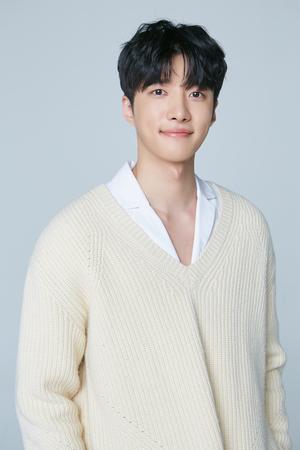 Picture of Kim Seo-ha