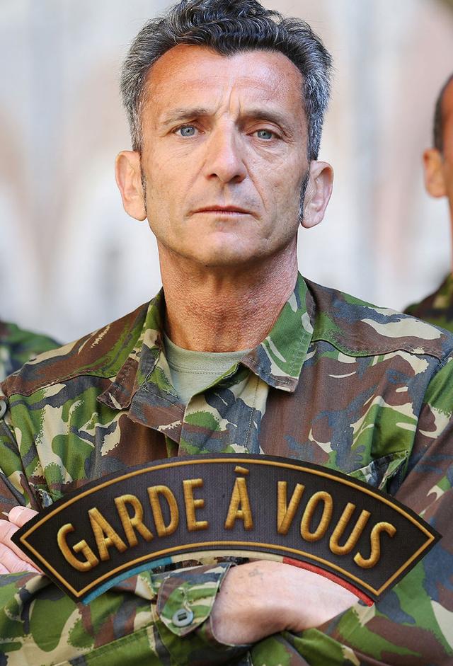 Garde à vous !