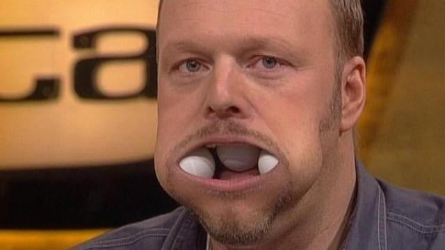 TV total Sendung vom 11.04.2002