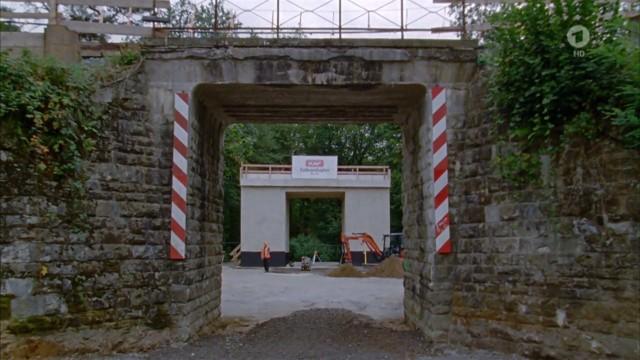 Eisenbahnbrücke | Gewichtheber