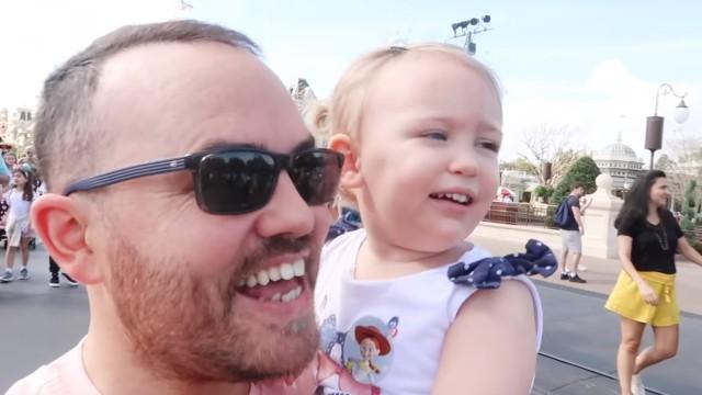 2YR OLD MEETS A PRINCESS AT DISNEY WORLD (her first time)