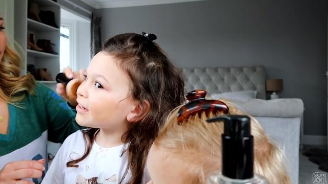 DOING MY DAUGHTERS MAKEUP!