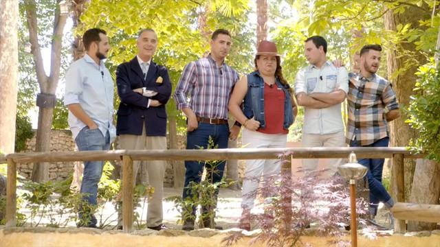 Las candidatas llegan al campo