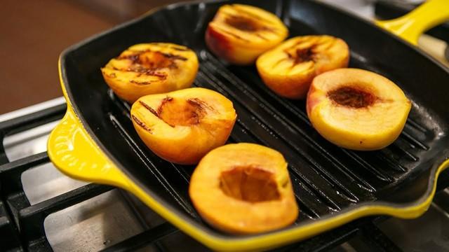 Southern Peach Cobbler