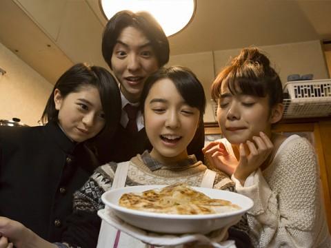 友情のモチモチ羽根付き餃子