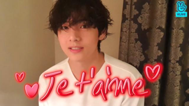 [BTS] 인간루브르의 귀여움과 잘생김 압도적 쥬땜므.. ( ﾟஇ‸இﾟ+)ﾟ｡(V playing his Christmas song guide version)