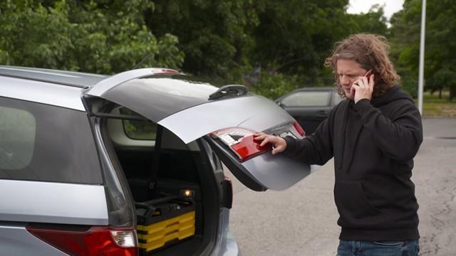 Des options pour remplacer un phare d'auto / Revoir son modèle d'affaires suite à un grave accident