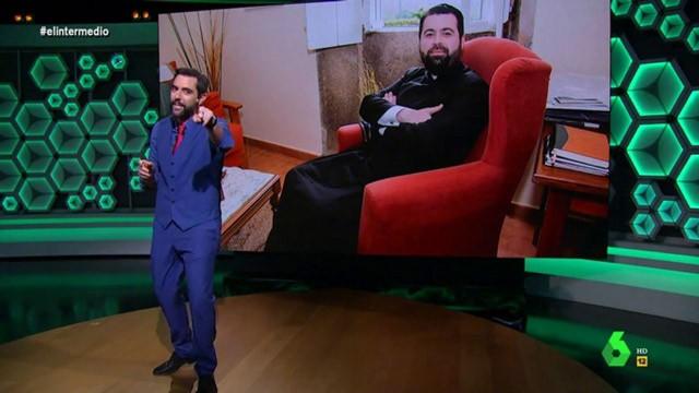 (18-12-19) El drástico cambio de un cura gallego: de llamar "manada de cerdas" a las feministas a "estar a tope" con la igualdad