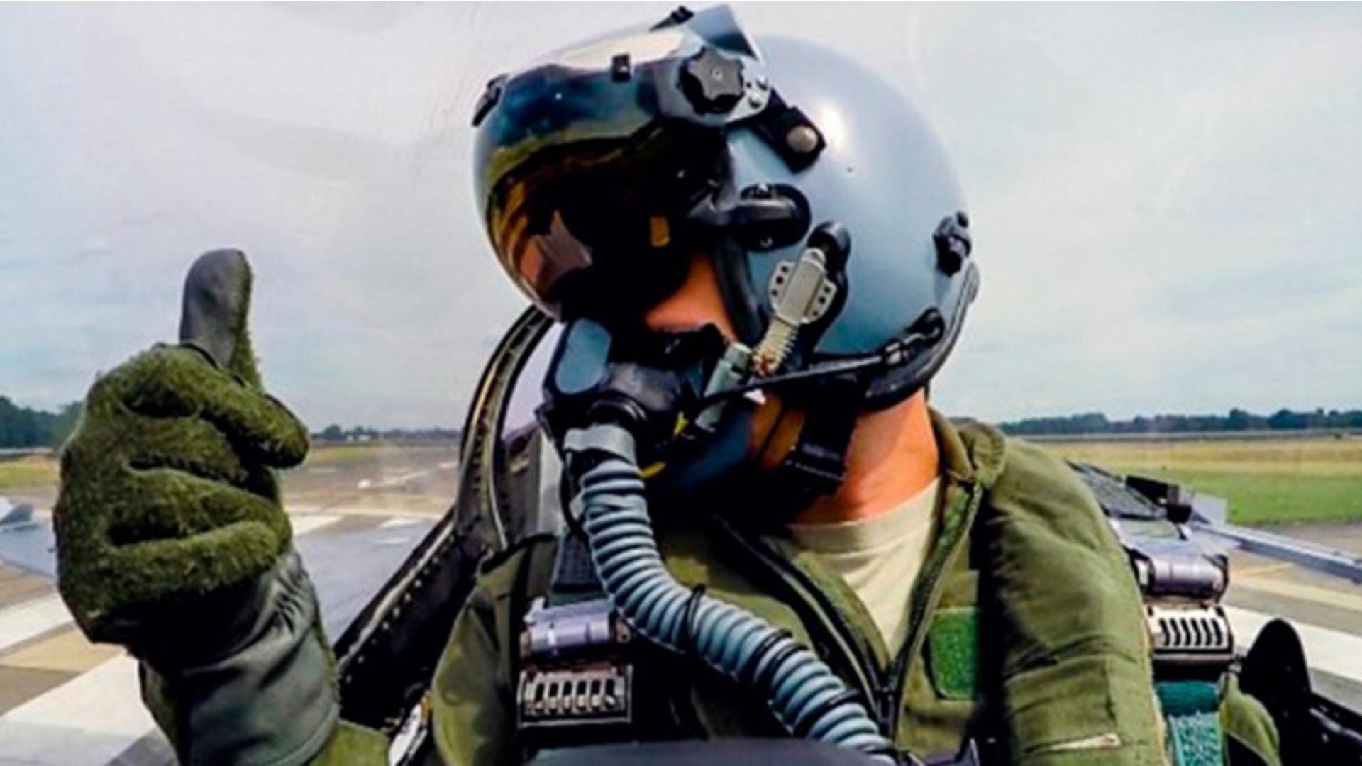 F-16