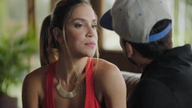 Yeimy sigue a Charly para comprobar su infidelidad