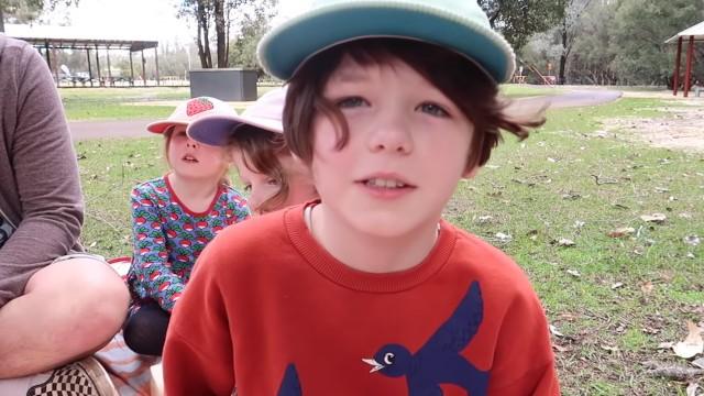TWIN BABY NAMES HINT + VEGAN PICNIC