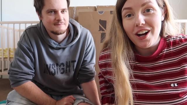 OUR TWIN STROLLER IS HERE!