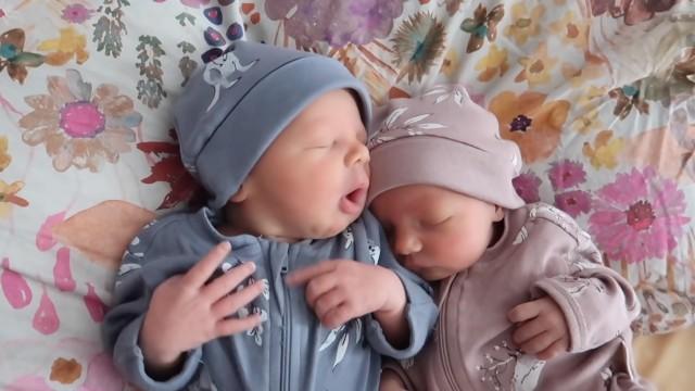 OUR KIDS MEET THEIR BABY TWIN SIBLINGS!