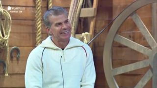 Cabine: Túlio Maravilha