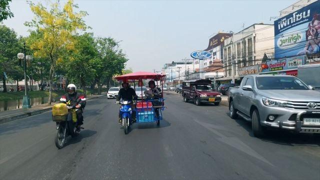 Touring Thailand With a Sidecar Kitchen