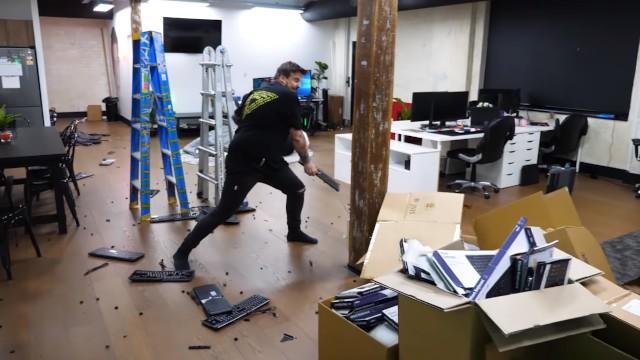 smashing 100 keyboards