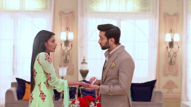 Shivaay Stands Up For Annika