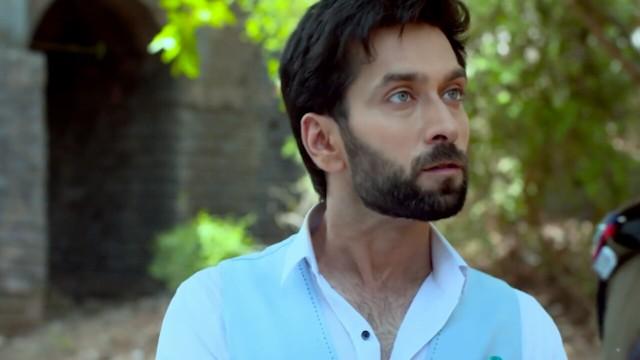 Shivaay Confronts The Criminal