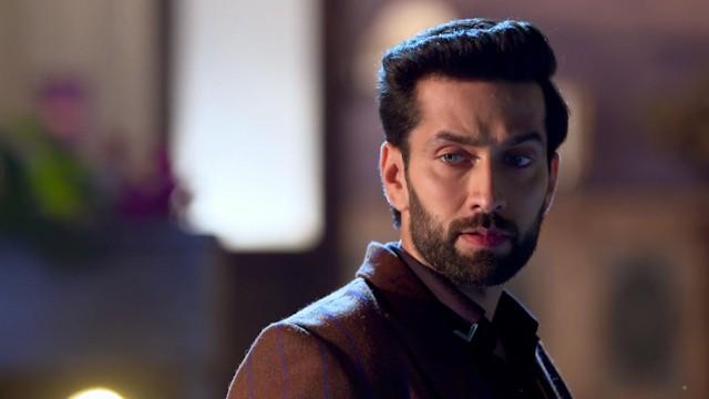 Shivaay Learns of Daksh's Lies