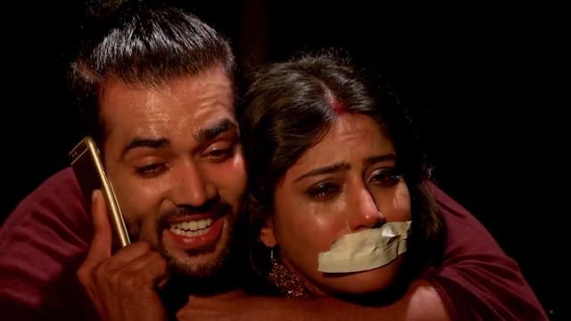 Daksh Tortures Annika