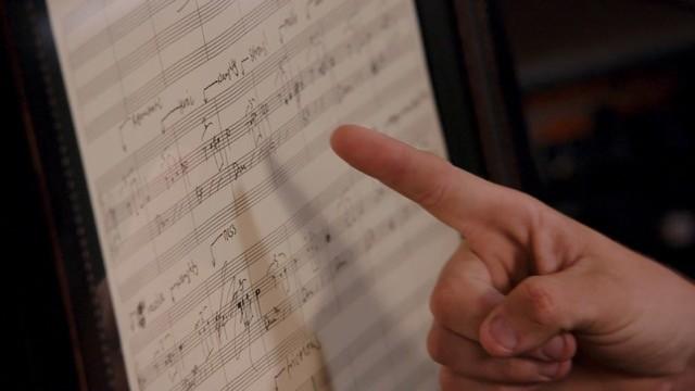 Scoring Under Dialogue