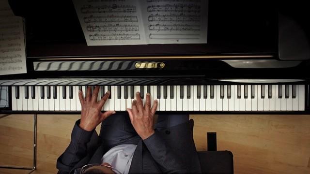 Case Study: Reharmonizing “’Round Midnight”