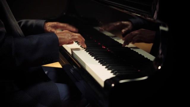 Listen and Learn: "Oleo"