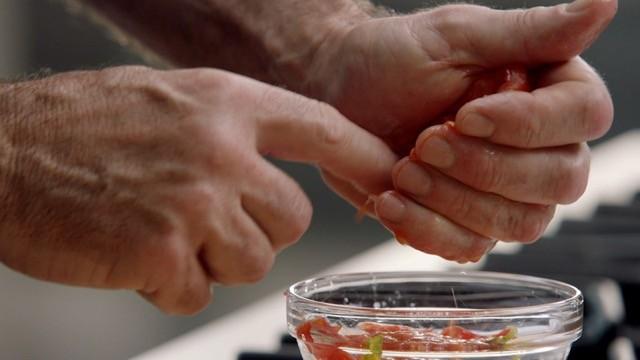 Peeling: Tomatoes