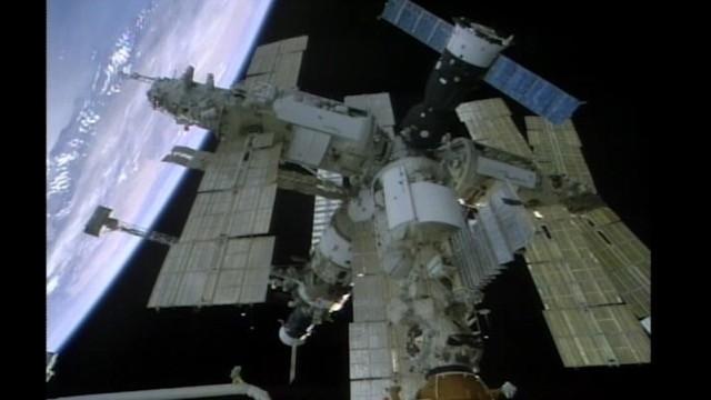Spaceships: Navigating to the International Space Station