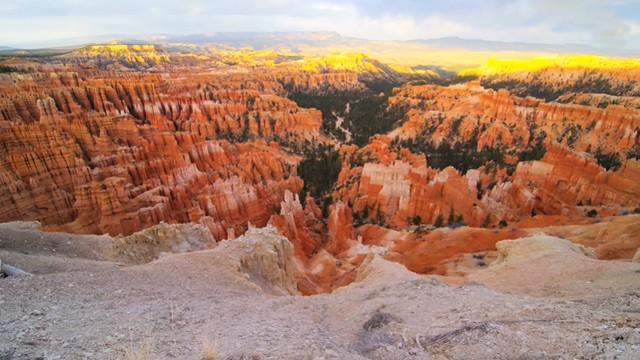 Earth Cracks - تصدع الأرض