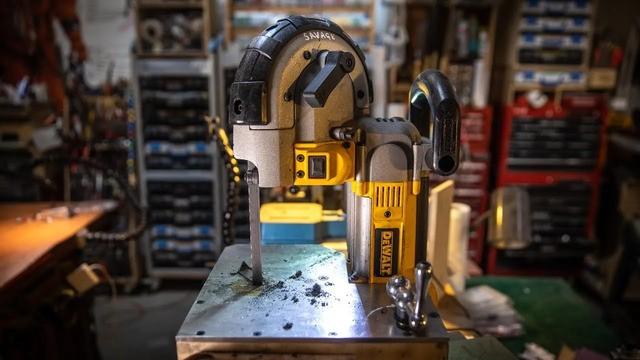 Mini Tabletop Bandsaw!