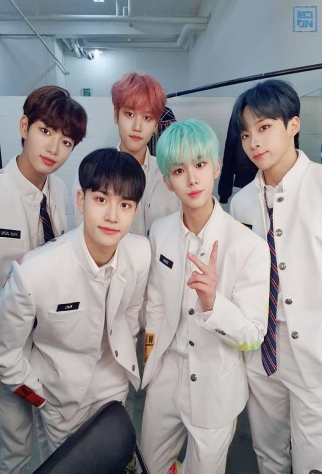 MCND vLive