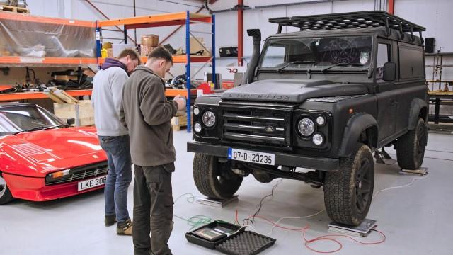 Land Rover Defender