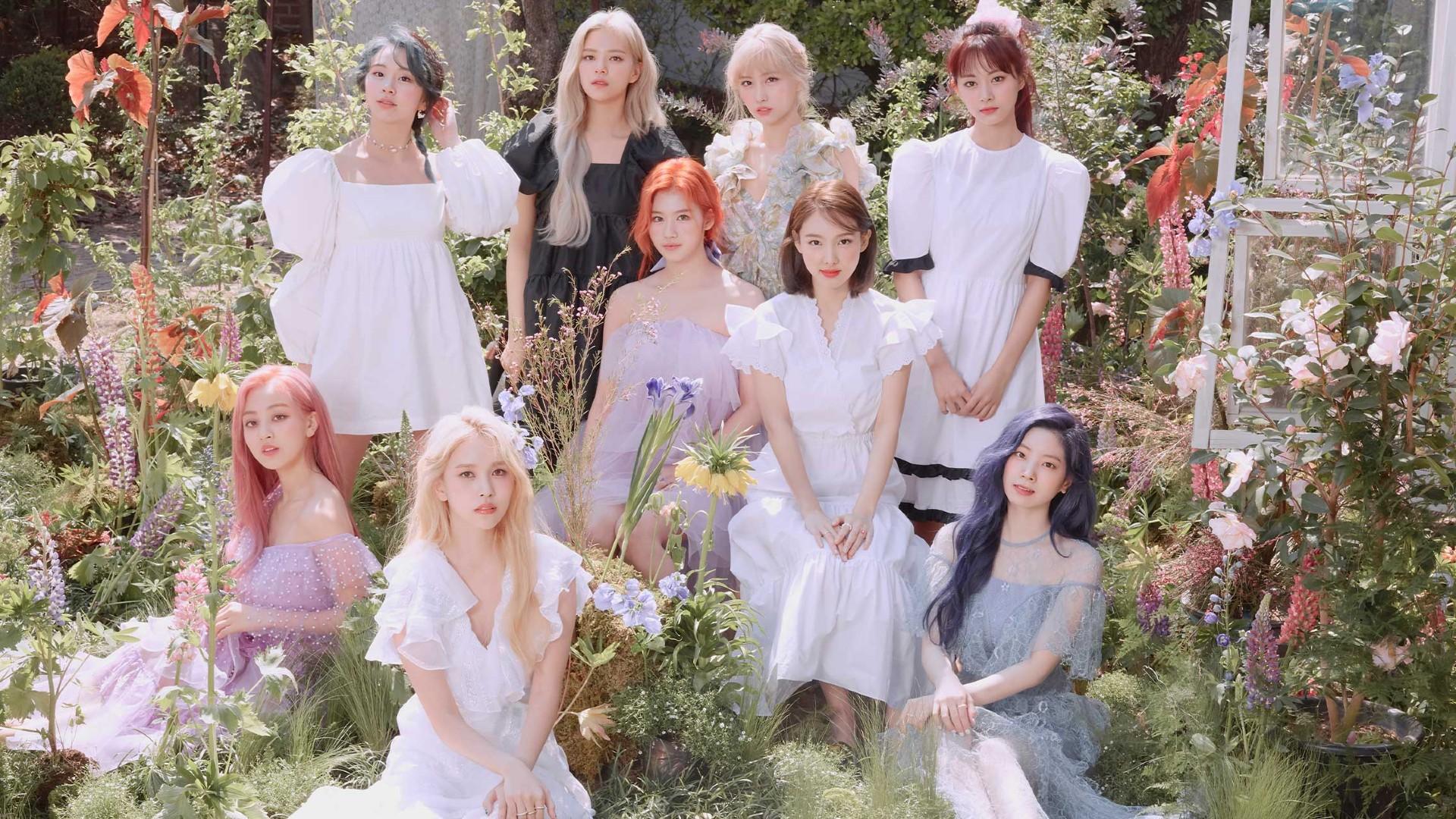 TWICE TV "MORE & MORE"