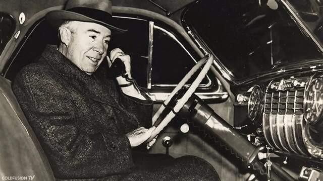 Who Invented the First Mobile Phone?