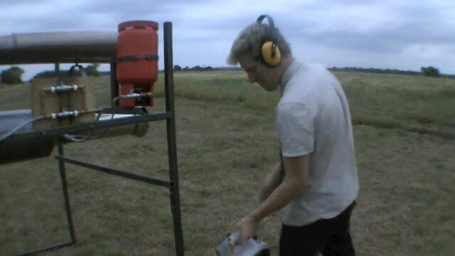 Fart@France-Building/Testing the BIGGEST valveless pulsejet ever made