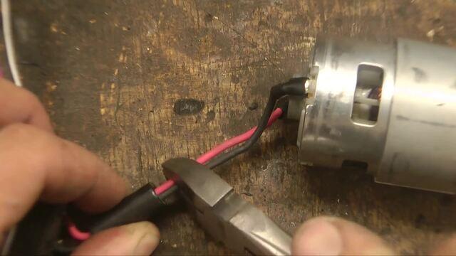 Making a Real Assassin's Creed Rope Launcher Part 2 - Winching me UP