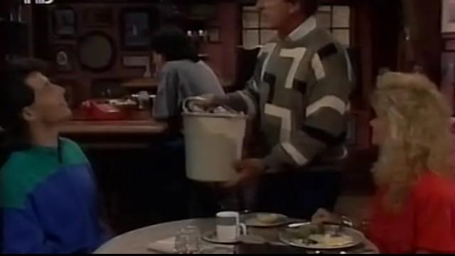 806