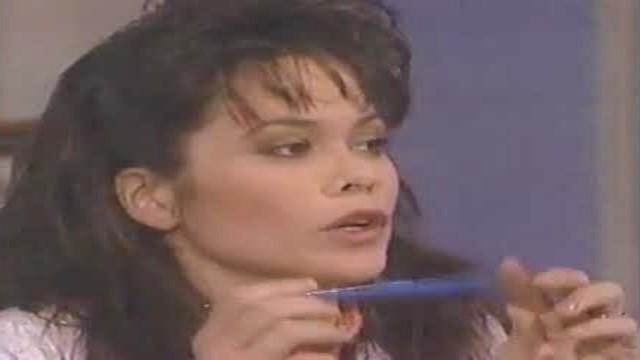 1123
