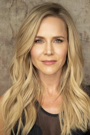 Picture of Julie Benz