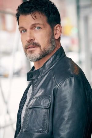 Picture of Mark Deklin