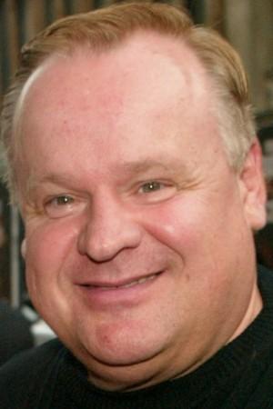 Picture of George Dzundza