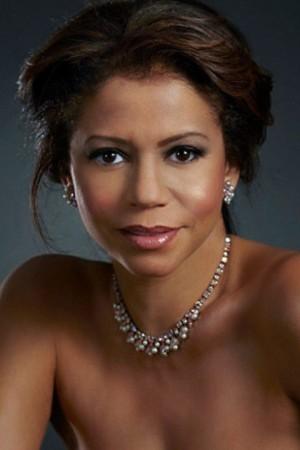 Picture of Gloria Reuben