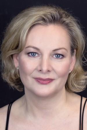 Picture of Sara Stewart