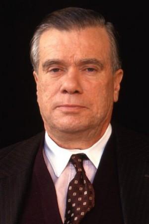 Picture of William Simons