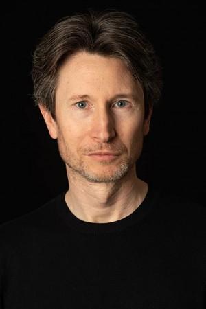 Picture of Jonathan Aris