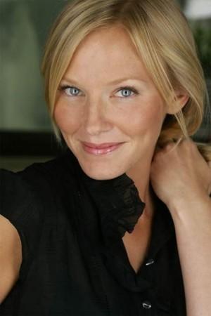 Picture of Kelli Giddish
