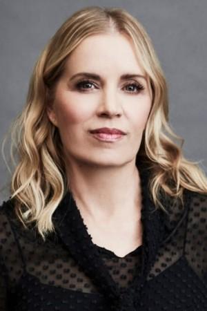 Picture of Kim Dickens